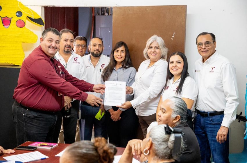  Nataly García impulsa el autoempleo con curso de piñatas en Díaz Ordaz