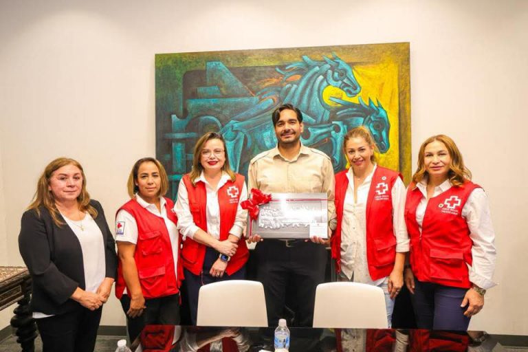  Sostuvo Carlos Peña Ortiz un diálogo con el Consejo Local de la Cruz Roja