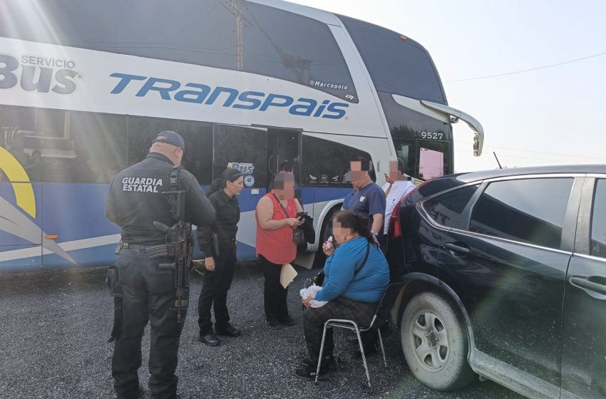  Respuesta coordinada de la Guardia Estatal y servicios de emergencia auxilia a pasajera en carretera