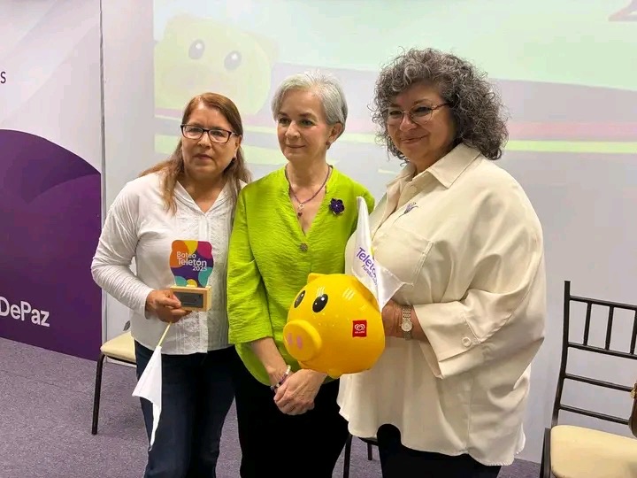  Teleton reconoce al DIF Tula