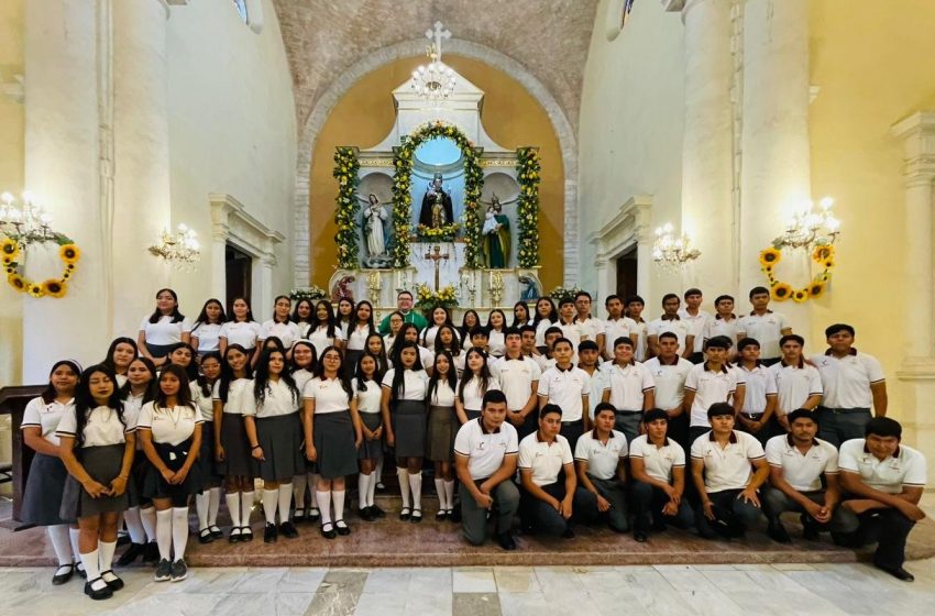  Celebran mi hija alumnos de la extensión del COBAT Tula