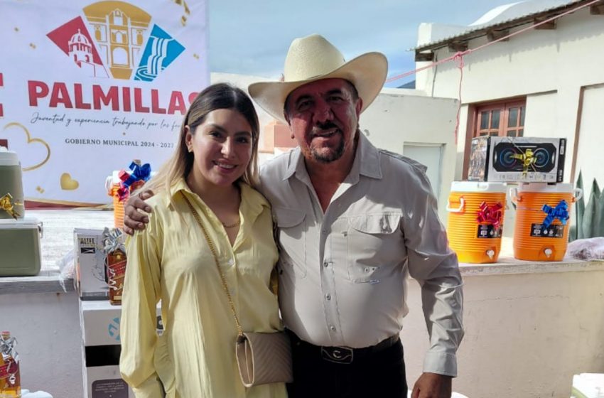  Palmillas celebra a los padres con emotivo festejo en la Casa de la Cultura