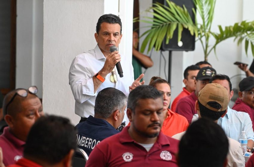  Agradece Lalo Gattás el gran trabajo de Protección Civil y bomberos por Victoria
