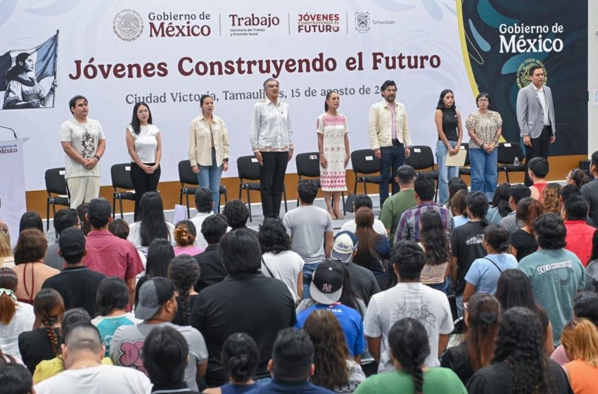  Asiste alcalde Lalo Gattás a evento de Presidenta Claudia Sheinbaum “Jóvenes Construyendo el Futuro”