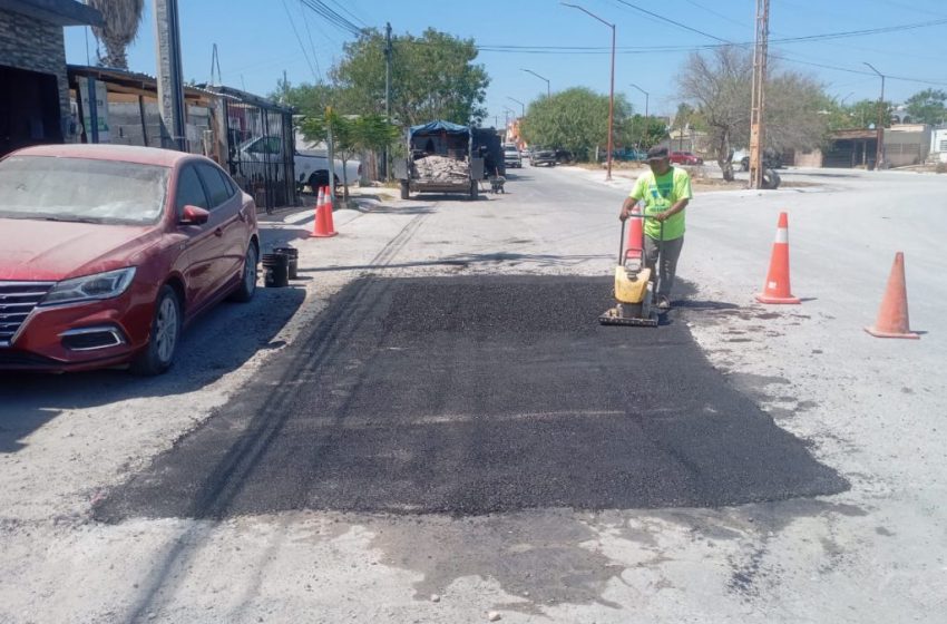  Intensifica Alcalde Carlos Peña Ortiz programa de bacheo