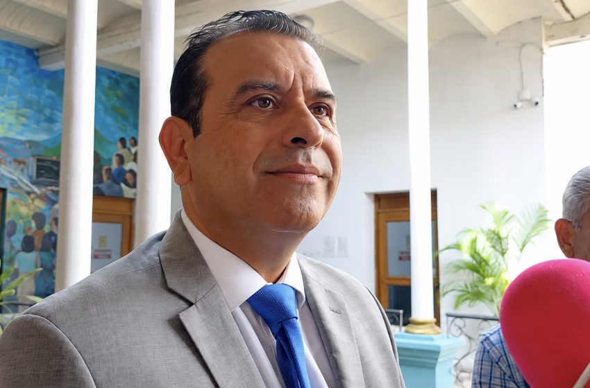  Hugo Reséndez pide piso parejo a aspirantes de Morena rumbo a 2027